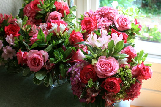 Gorgeous flowers were provided by board members  Sharon Watts and Dianne Van Voorhis