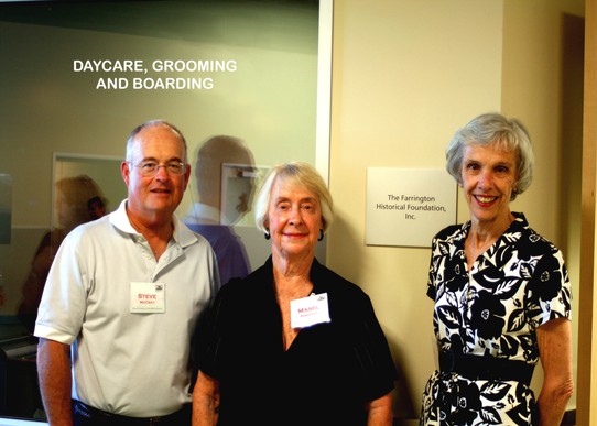 Farrington Board Members Steve McCray, Masel Sheehan, and Carolyn McCoid check out HSSV's new Doggie Day Care Center, named in honor of the Foundation and Dorothy B. Farrington.